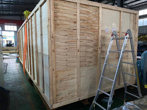 定城镇大型木包装箱出口的要求